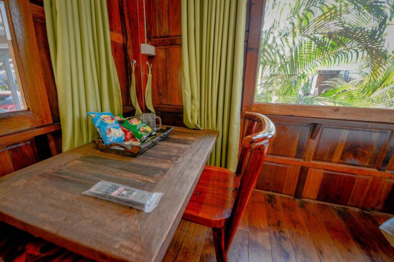 Mrk Resort & Massage Lop Buri 외부 사진