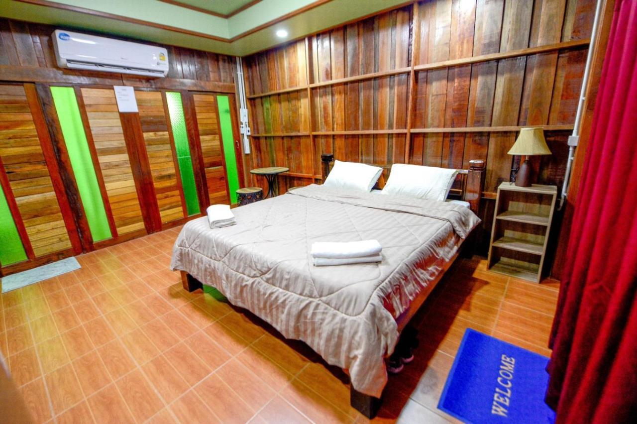 Mrk Resort & Massage Lop Buri 외부 사진
