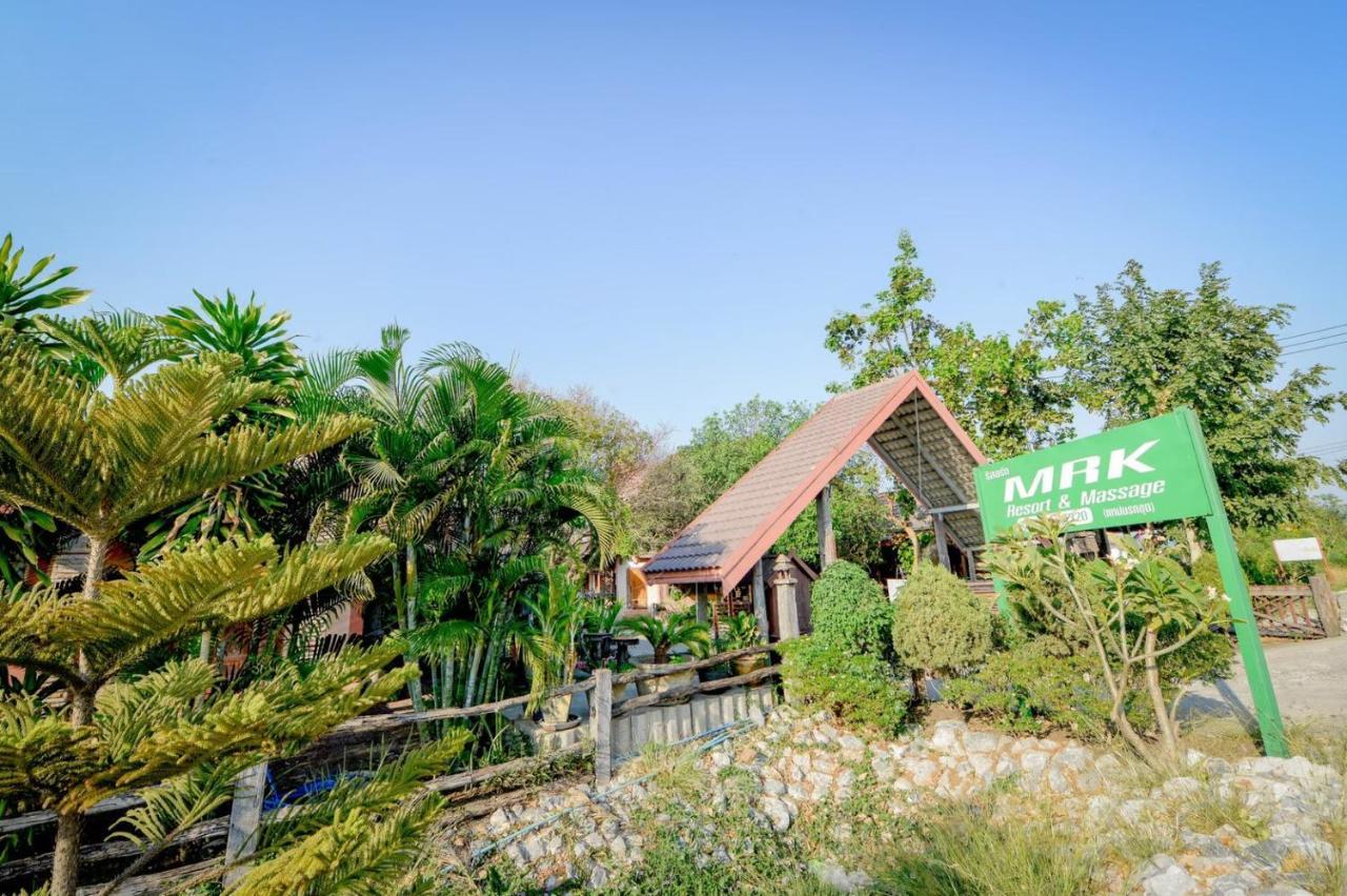 Mrk Resort & Massage Lop Buri 외부 사진