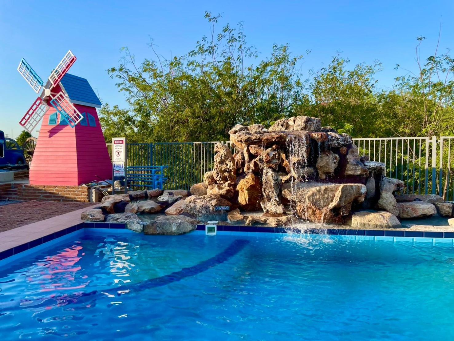 Mrk Resort & Massage Lop Buri 외부 사진